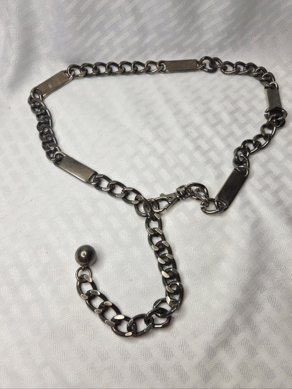 Y2K Silver Tone Curb Chain Belt Lobster Claw Closure Rectangle Bars Ball Drop